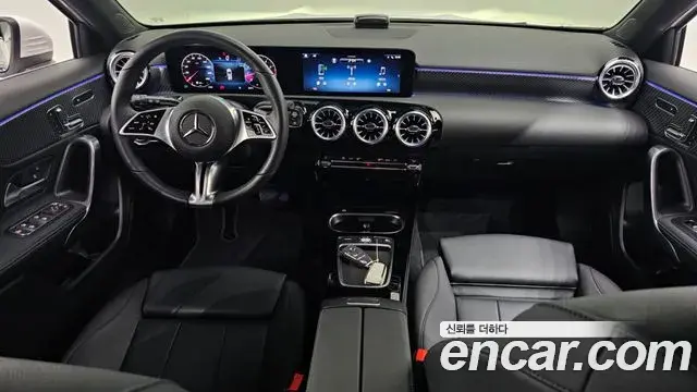 Mercedes-Benz A-Class 2025 — Şəkil 1/30