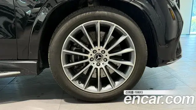 Mercedes-Benz GLE-Class 2025 — Фото 5/19