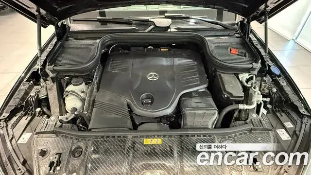 Mercedes-Benz GLE-Class 2025 — Фото 13/19