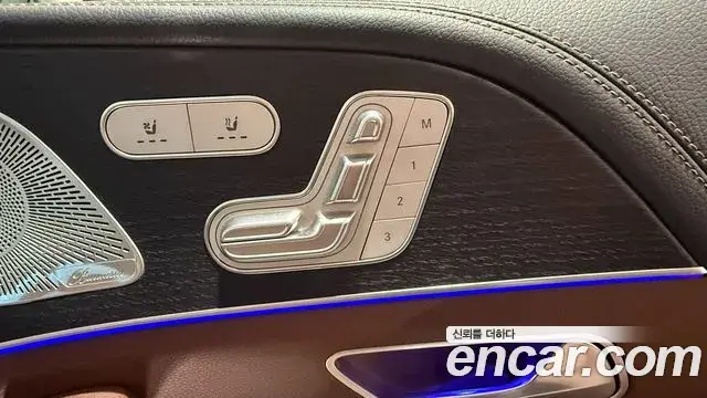 Mercedes-Benz GLE-Class 2025 — Фото 15/19