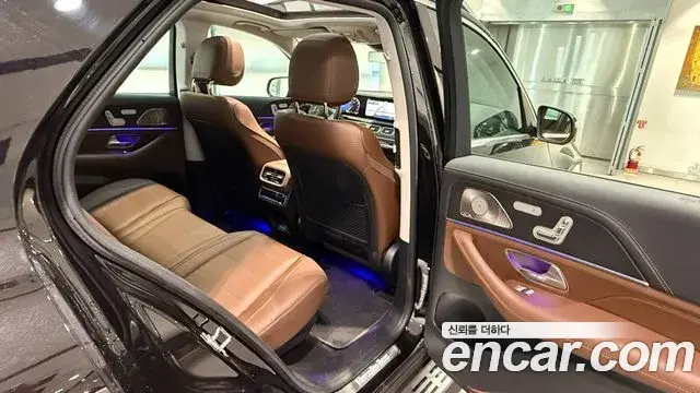 Mercedes-Benz GLE-Class 2025 — Фото 16/19