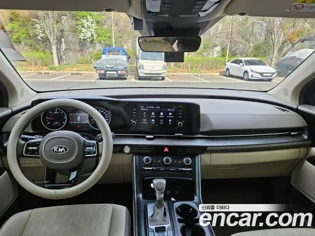 Kia Carnival 2020 — Фото 7/16
