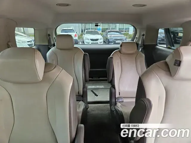 Kia Carnival 2020 — Фото 15/16
