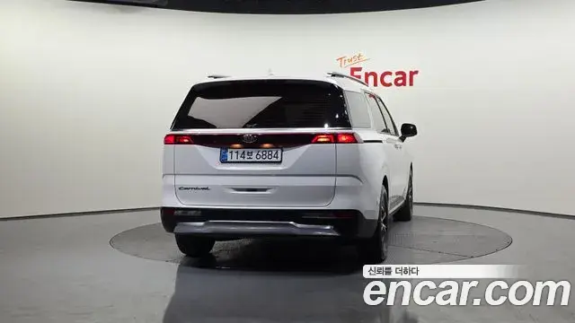 Kia Carnival 2021 — Photo 4/20