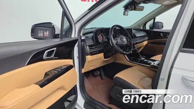 Kia Carnival 2021 — Photo 10/20