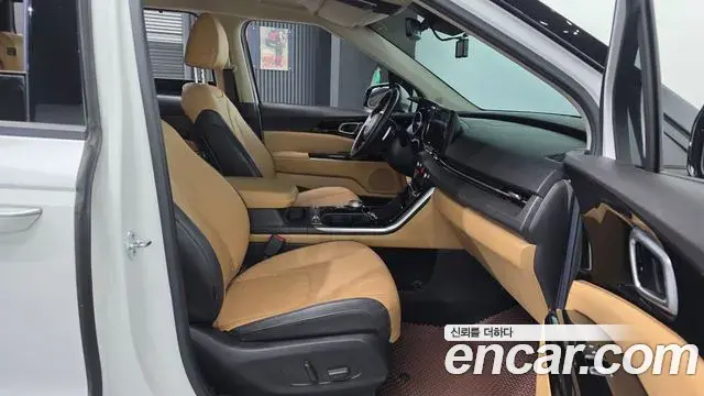 Kia Carnival 2021 — Photo 11/20