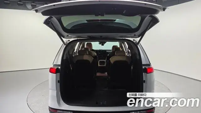 Kia Carnival 2021 — Photo 20/20
