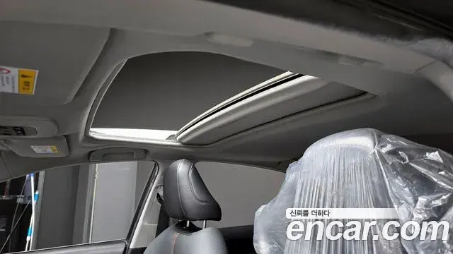 Toyota Camry 2018 — Photo 14/20