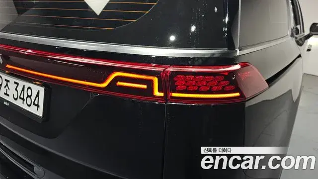 Kia Carnival 2022 — Photo 13/33