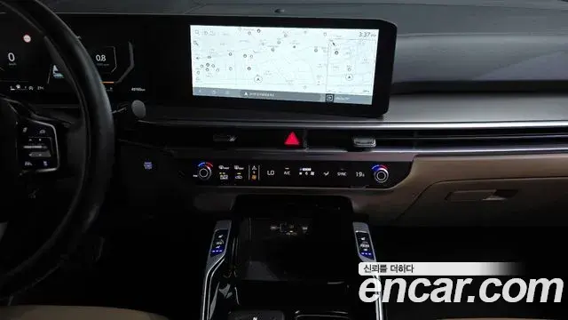 Kia Sorento 2024 — Фото 14/20