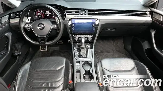 Volkswagen Arteon 2018 — ფოტო 2/20
