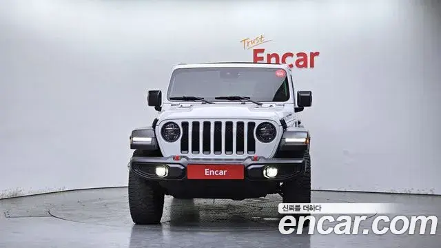 Jeep Wrangler 2021 — Photo 18/20