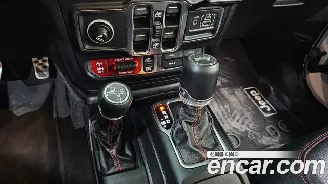 Jeep Wrangler 2021 — Photo 9/20