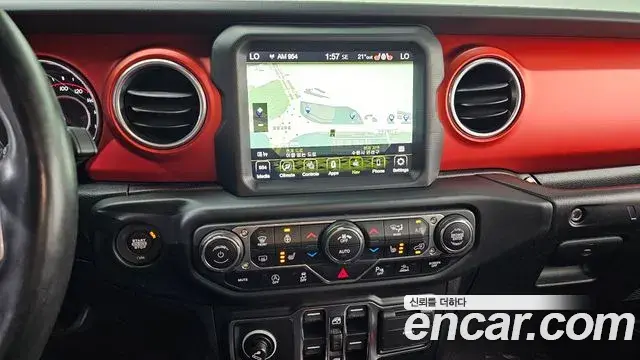 Jeep Wrangler 2021 — Photo 14/20