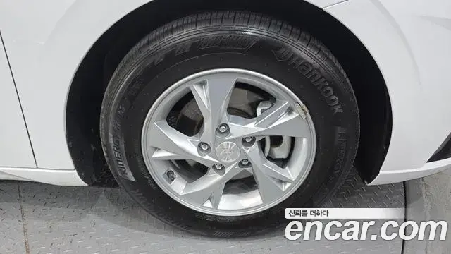 Hyundai The New Avante Hybrid 2020 — ფოტო 4/30