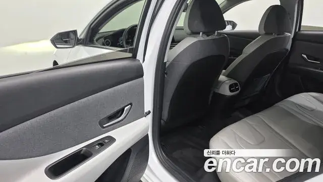 Hyundai The New Avante Hybrid 2020 — ფოტო 20/30