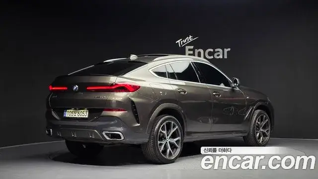 BMW X6 2022 — Şəkil 15/31