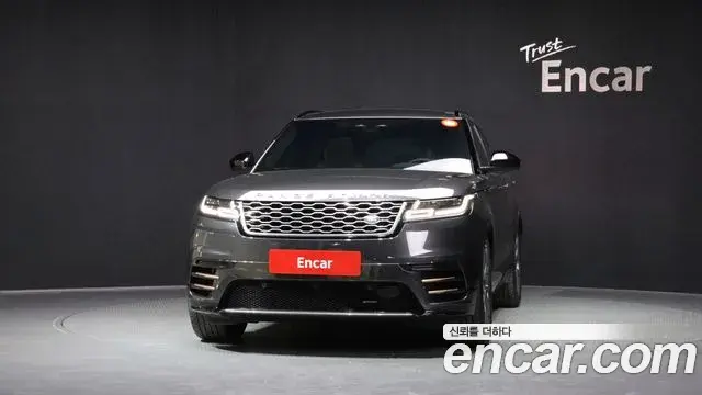 Land Rover Range Rover Velar 2022 — Şəkil 25/33