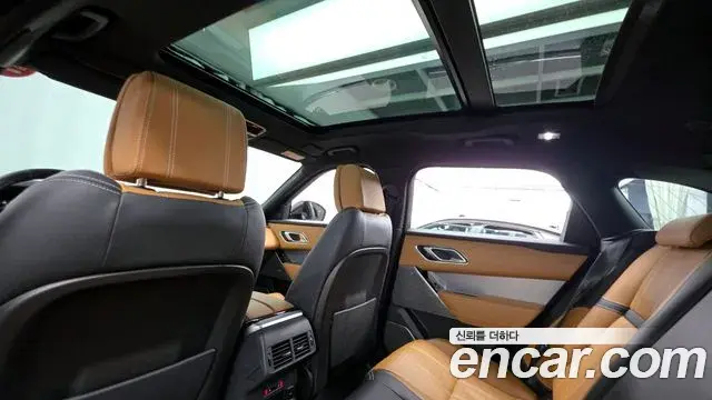 Land Rover Range Rover Velar 2022 — Şəkil 14/33