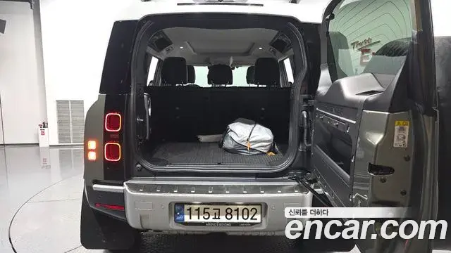 Land Rover Defender 2020 — Şəkil 29/33