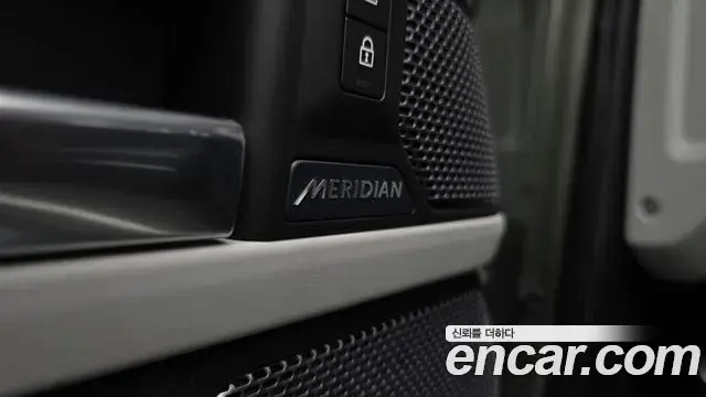 Land Rover Defender 2020 — Şəkil 9/33