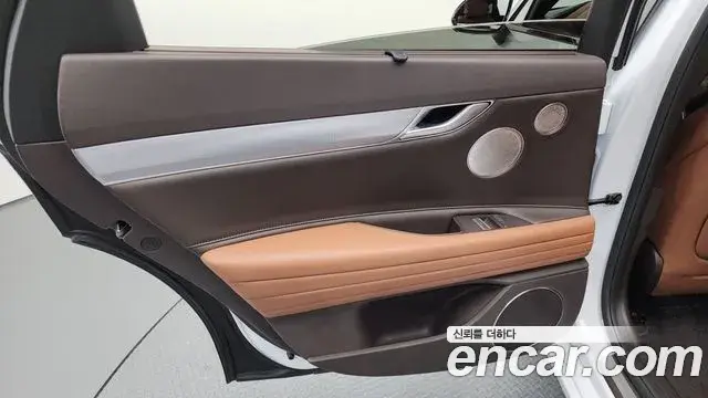 Genesis G80 2023 — Şəkil 12/30