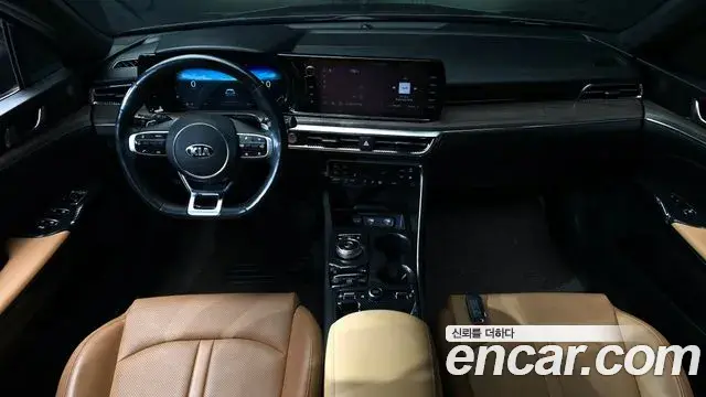 Kia K5 2020 — ფოტო 7/30