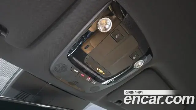Kia K5 2020 — ფოტო 12/30