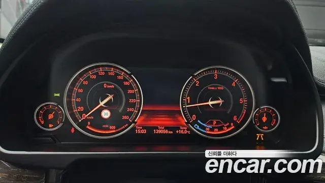 BMW X6 2018 — ფოტო 10/30