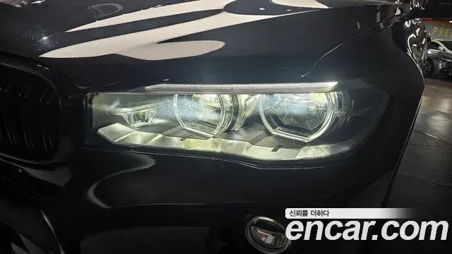 BMW X6 2018 — ფოტო 21/30