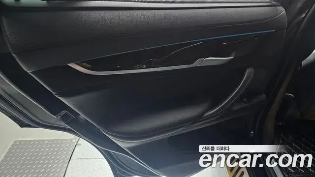 BMW X6 2018 — ფოტო 26/30