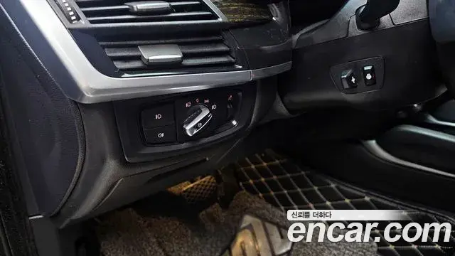 BMW X6 2018 — ფოტო 11/30