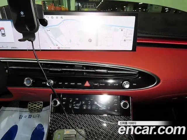 Genesis GV70 2025 — Photo 12/20