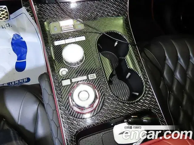 Genesis GV70 2025 — Photo 13/20