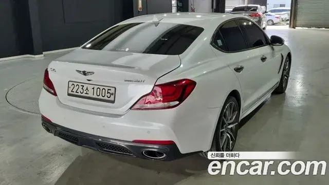 Genesis G70 2019 — Şəkil 11/19