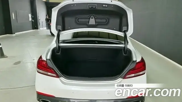 Genesis G70 2019 — Şəkil 15/19