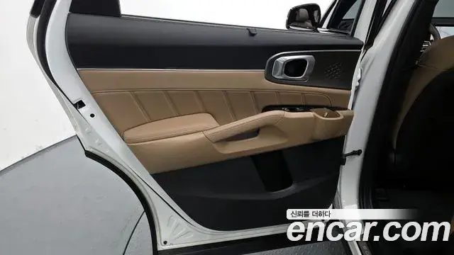 Kia Sorento 2024 — Şəkil 8/32