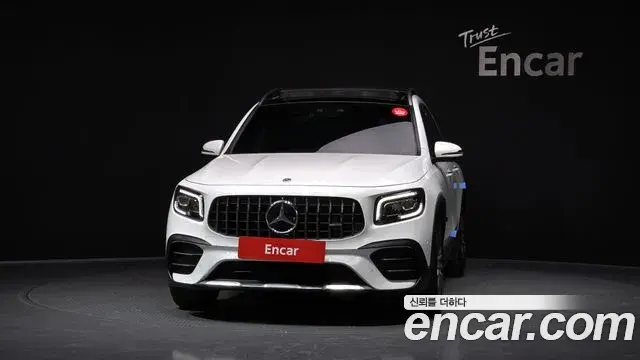 Mercedes-Benz GLB-Class 2021 — Şəkil 29/30