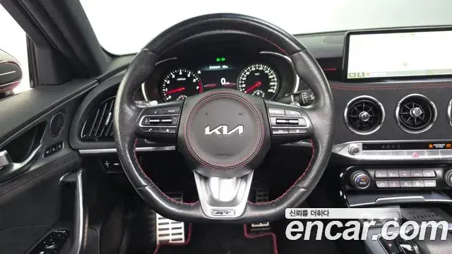 Kia Stinger Meister 2023 — Photo 12/35