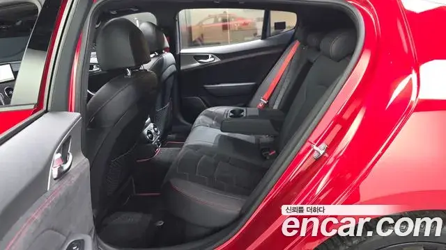 Kia Stinger Meister 2023 — Photo 29/35