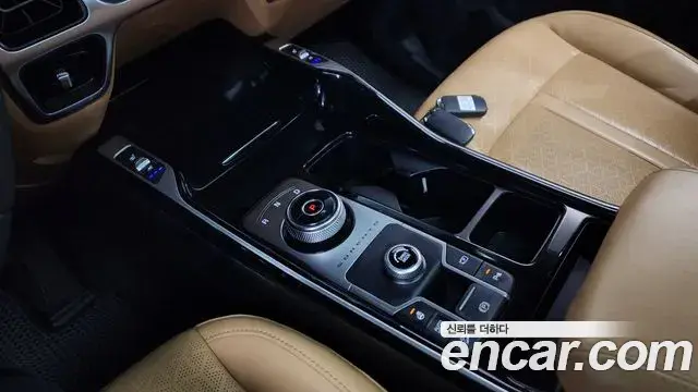 Kia Sorento 2021 — Фото 7/20