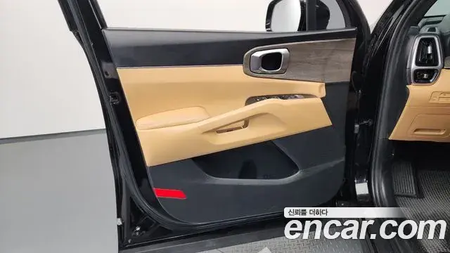 Kia Sorento 2021 — Photo 4/37