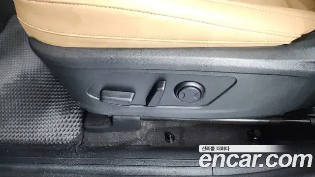 Kia Sorento 2021 — Photo 10/37