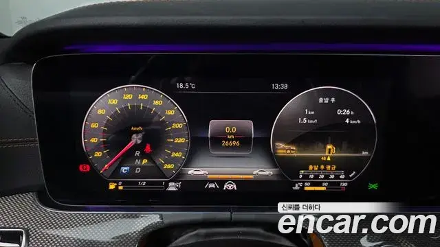 Mercedes-Benz E-Class 2020 — Фото 8/20