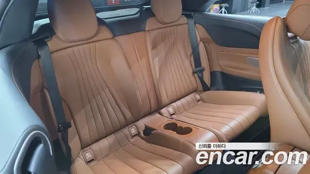 Mercedes-Benz E-Class 2020 — Фото 11/20