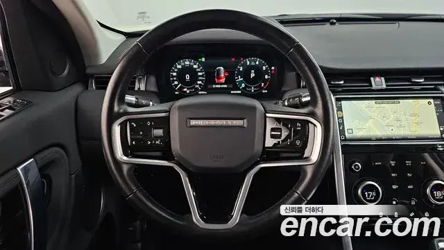 Land Rover Discovery Sport 2022 — Photo 33/38