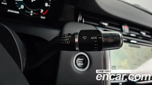 Land Rover Discovery Sport 2022 — Photo 4/38