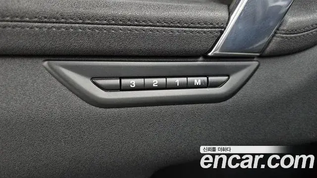 Land Rover Discovery Sport 2022 — Photo 5/38