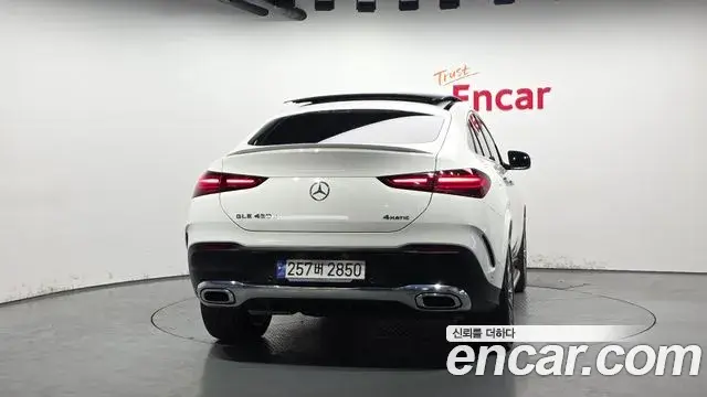 Mercedes-Benz GLE-Class 2024 — Фото 4/20