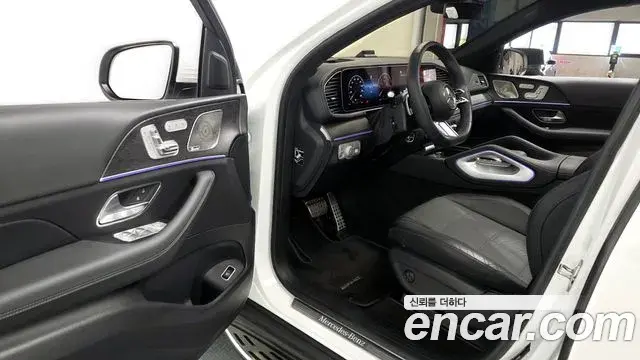 Mercedes-Benz GLE-Class 2024 — Фото 10/20